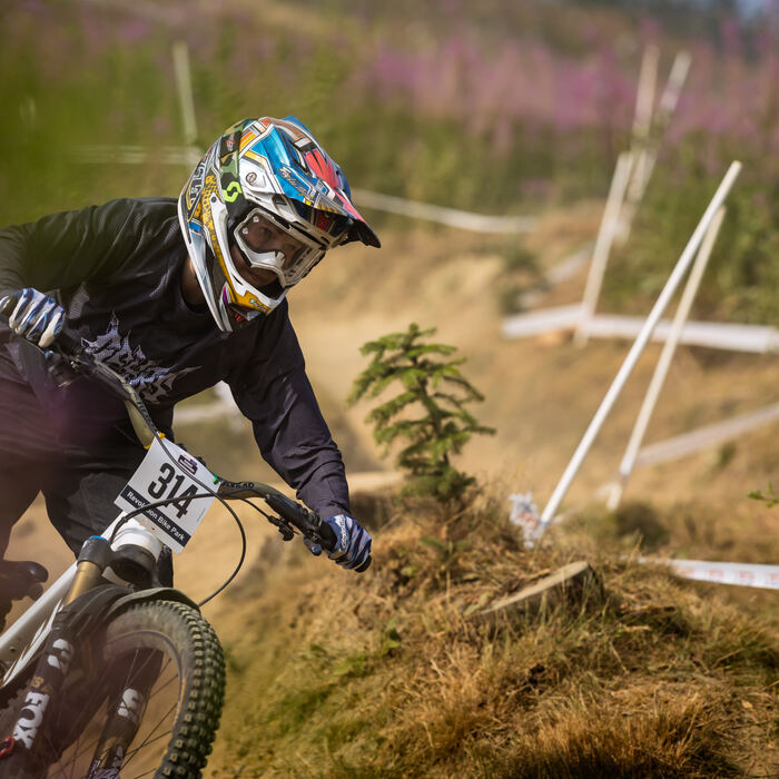 Batcave Bikes race photo 4